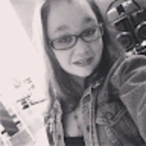 Meet your Posher, Lorena